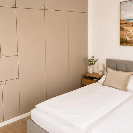 Marco Luxury - Heated Pool And Terrace Apartament *